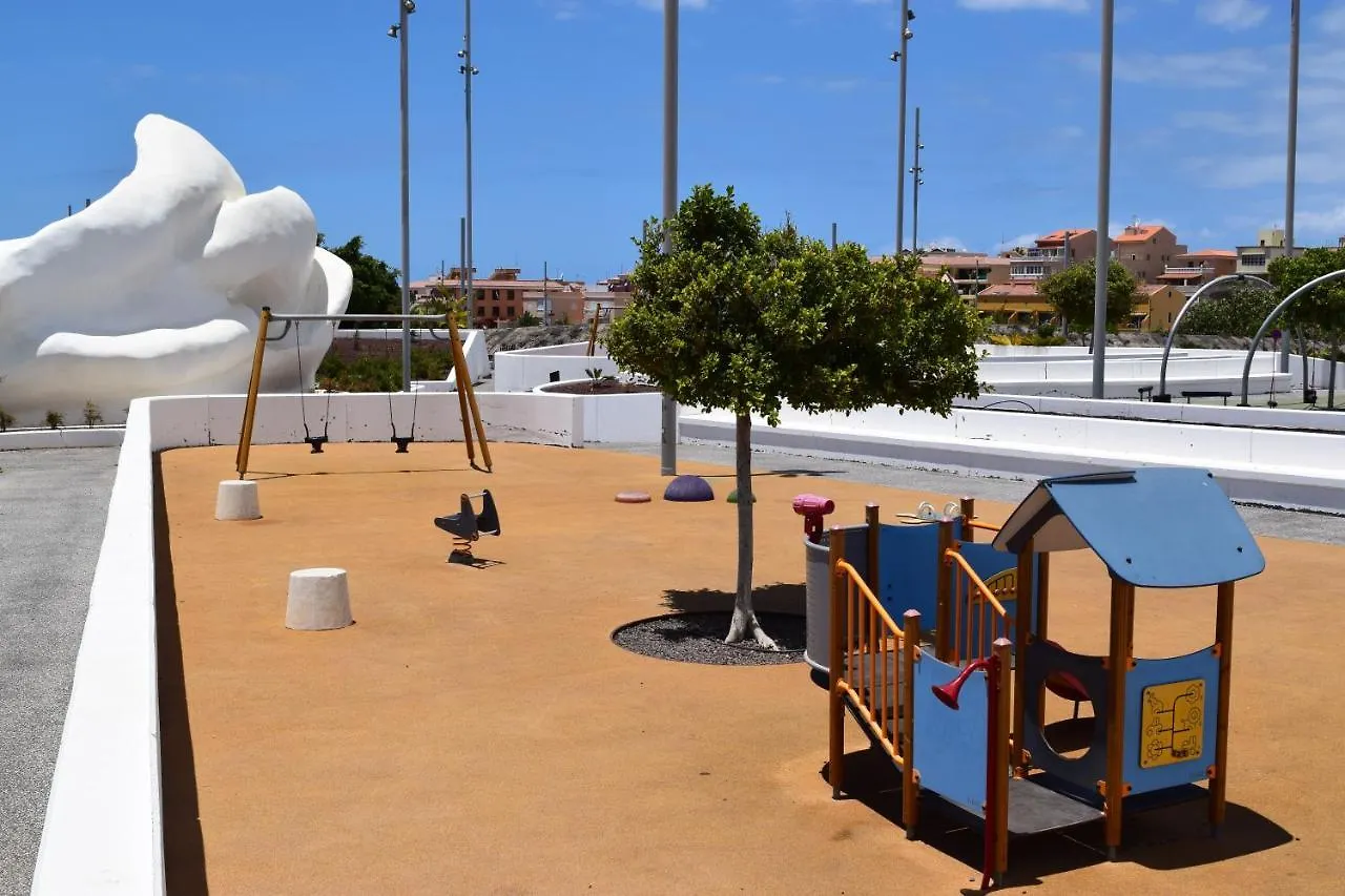 Primavera Holiday Apartment Arona